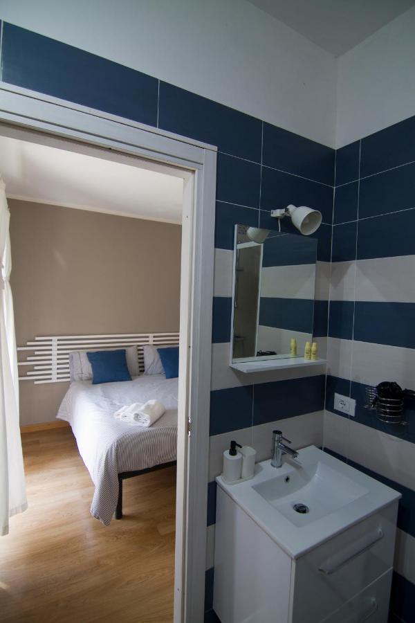 Bed and Breakfast Le Stanze Di Adele LʼAquila Exterior foto