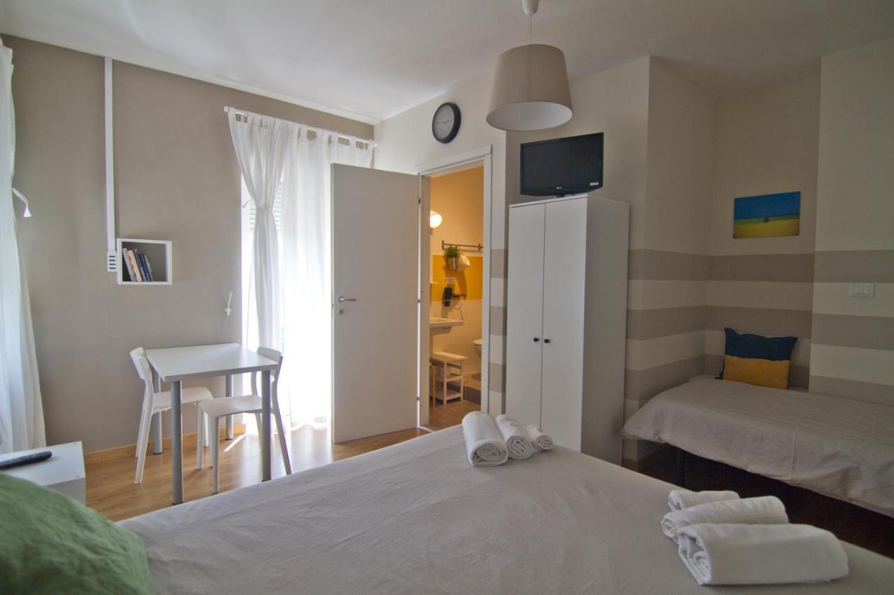 Bed and Breakfast Le Stanze Di Adele LʼAquila Exterior foto